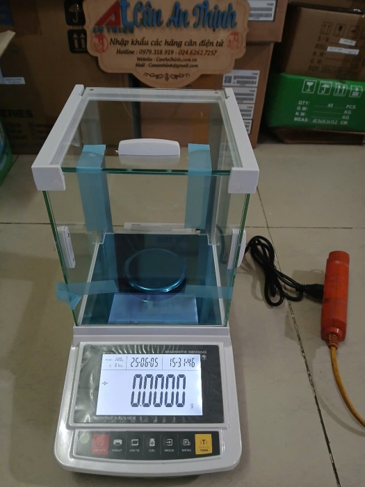 Cân phân tích GF-A 220g/0.0001g